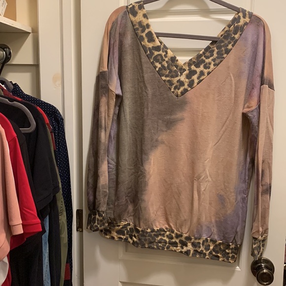 LAST 2️⃣ MAUVE LILAC TIE DYE ANIMAL PRINT KNIT TOP - Picture 6 of 7